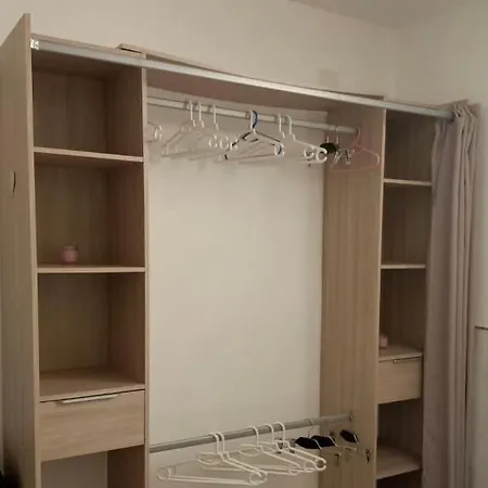 Angeles Appartement *